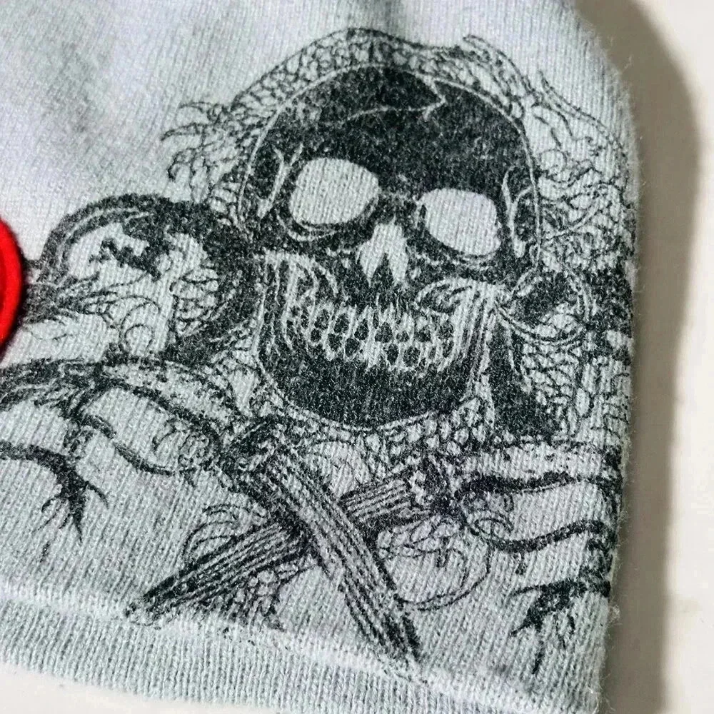 Pirates of the Caribbean Boys Beanie - Disneyland - Gray Skulls Deaf Man's Curse
